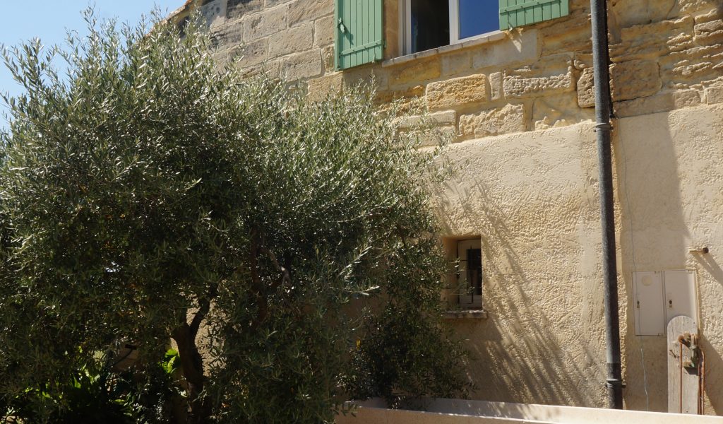 FACADE 03